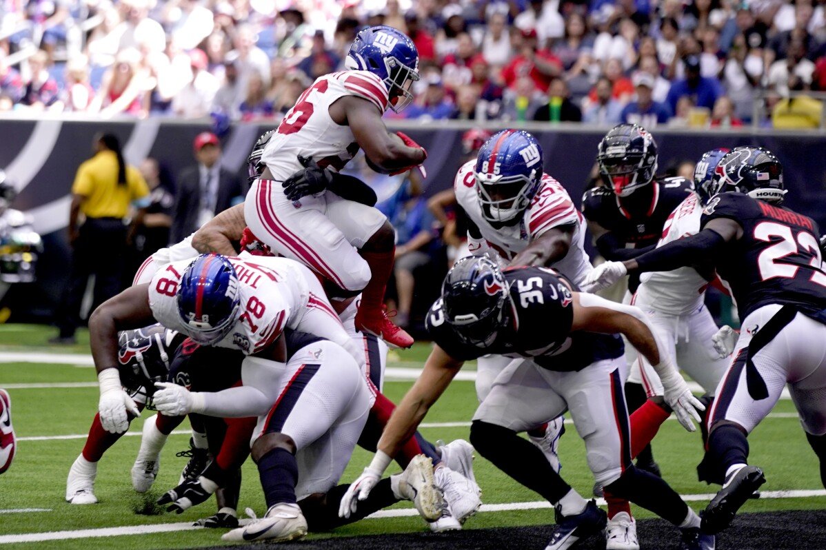 Enquanto QB Daniel Jones lutava, Giants O-line e Malik Nabers se destacavam contra os Texans